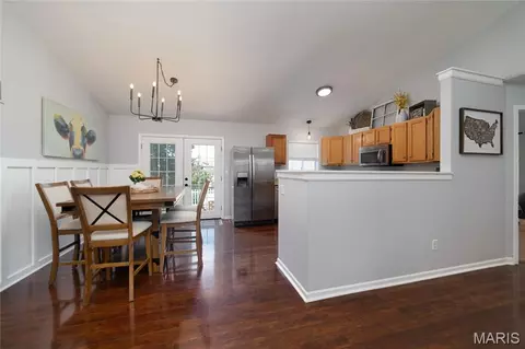 Dining - 4 Tomahawk Ct, O'fallon, MO 63366 photo 1 of 3