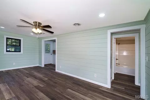 Living - 1307 Gulf Ave, Rolla, MO 65401 photo 1 of 4