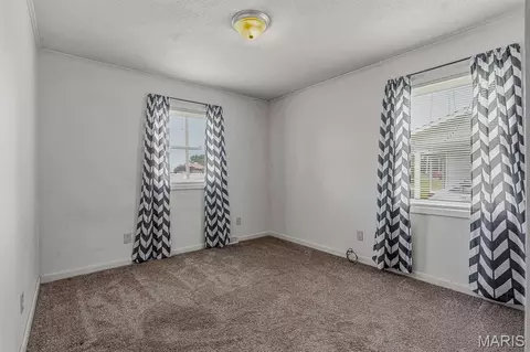 Bedroom - 205 S Lunbeck Ave, Gideon, MO 63848 photo 1 of 4