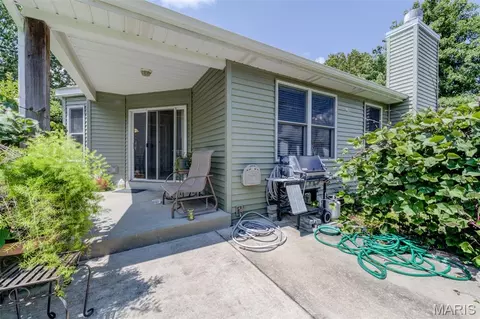Exterior - 1236 Saint Matthew Ave, O'fallon, MO 63366 photo 2 of 13
