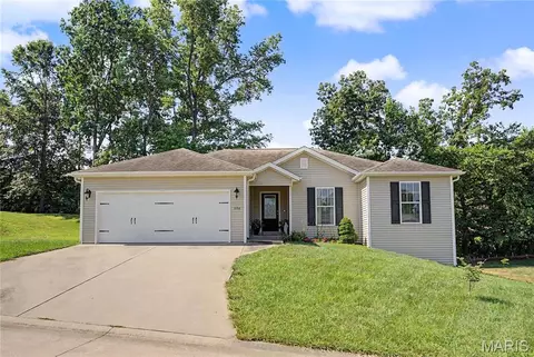 206 Eagles Xing, Cape Girardeau, MO 63701