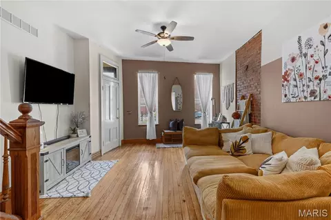 1115 Lynch St, Saint Louis, MO 63118