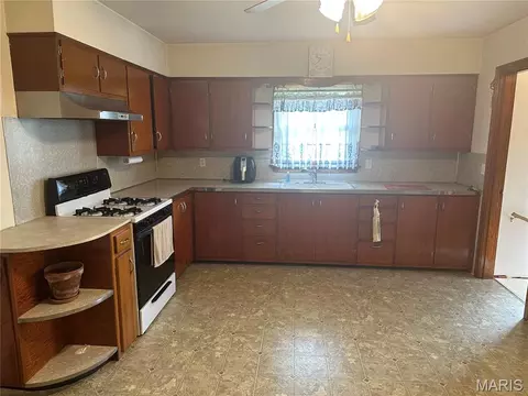 Kitchen - 105 E Main St, Steeleville, IL 62288 photo 1 of 2