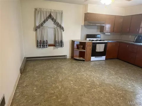 Kitchen - 105 E Main St, Steeleville, IL 62288 photo 2 of 2