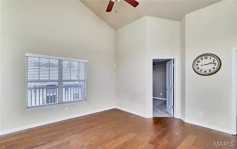 Living - 532 Bramblett Hls, O'fallon, MO 63366 photo 8 of 8