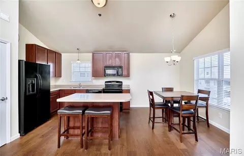 Kitchen - 532 Bramblett Hls, O'fallon, MO 63366 photo 3 of 6