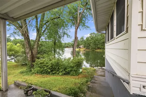 Exterior - 10150 Demick Dr, Mineral Point, MO 63660 photo 9 of 15