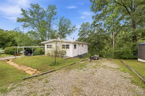 Exterior - 10150 Demick Dr, Mineral Point, MO 63660 photo 8 of 15