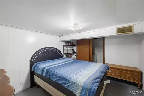 Bedroom - 10150 Demick Dr, Mineral Point, MO 63660 photo 5 of 6