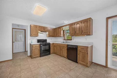 16985 Link Dr, Saint Robert, MO 65584 photo 13