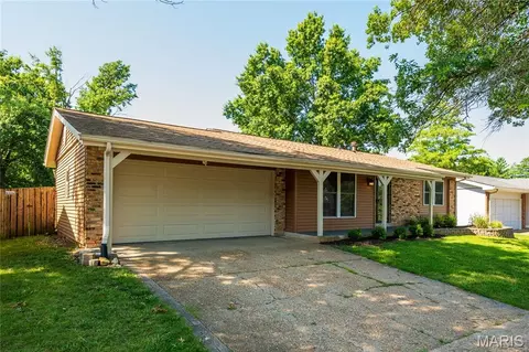 Other - 830 Westrun Dr, Ballwin, MO 63021 photo 2 of 10