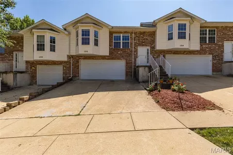 1252 Denali Dr, Festus, MO 63028