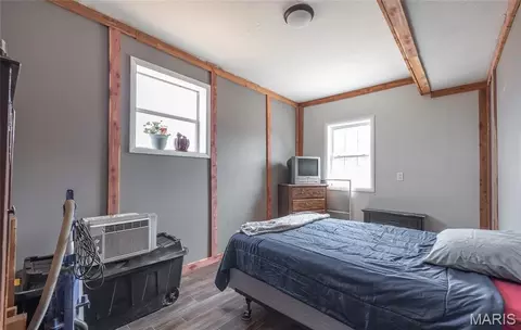 Bedroom - 12855 Chicago Rd, Dixon, MO 65459 photo 1 of 5