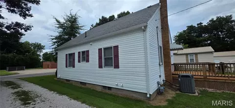 Other - 2432 State St, Chester, IL 62233 photo 17 of 18