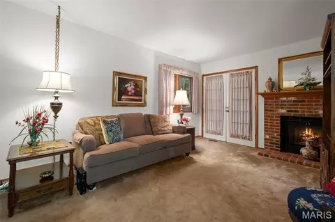 Living - 1316 Holgate Dr #F1, Ballwin, MO 63021 photo 1 of 2