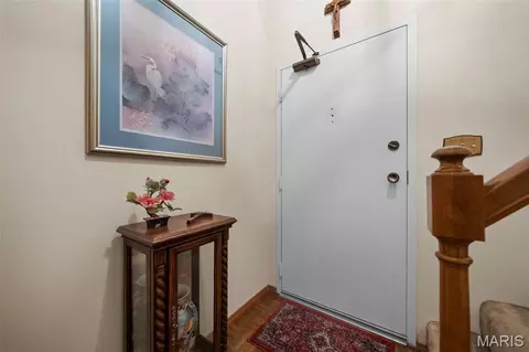 Entry Way - 1316 Holgate Dr #F1, Ballwin, MO 63021 photo 3 of 6