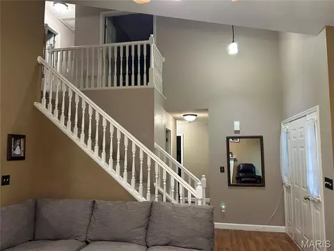 Entry Way - 1908 Mid Summer Dr, Imperial, MO 63052 photo 3 of 5