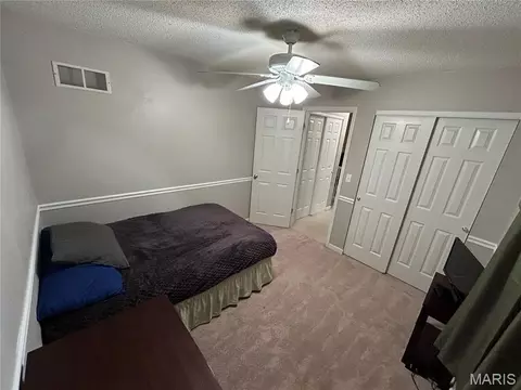 Bedroom - 1908 Mid Summer Dr, Imperial, MO 63052 photo 5 of 7