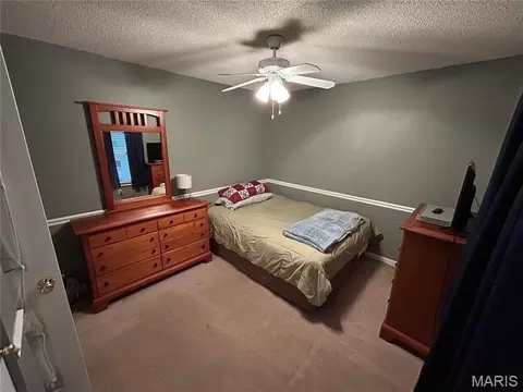 Bedroom - 1908 Mid Summer Dr, Imperial, MO 63052 photo 1 of 7