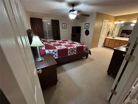 Bedroom - 1908 Mid Summer Dr, Imperial, MO 63052 photo 6 of 7