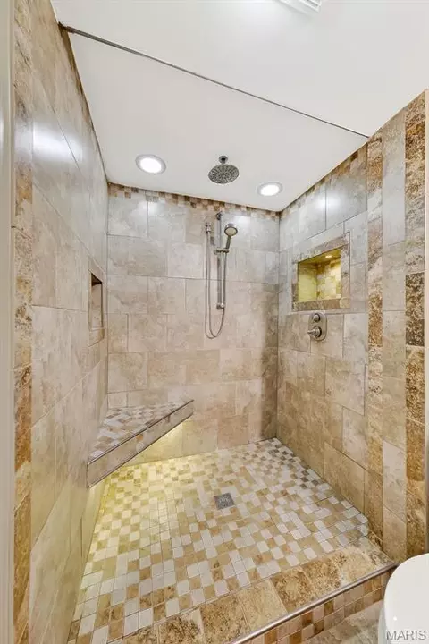 Bath - 6402 High Meadow Dr, O'fallon, MO 63368 photo 2 of 2