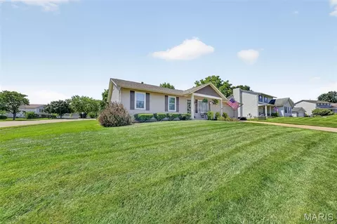 Exterior - 6402 High Meadow Dr, O'fallon, MO 63368 photo 2 of 12