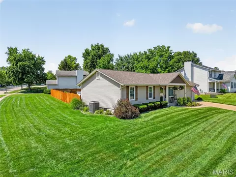 Exterior - 6402 High Meadow Dr, O'fallon, MO 63368 photo 11 of 12
