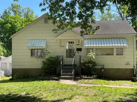 7809 Utica Dr, Saint Louis, MO 63133
