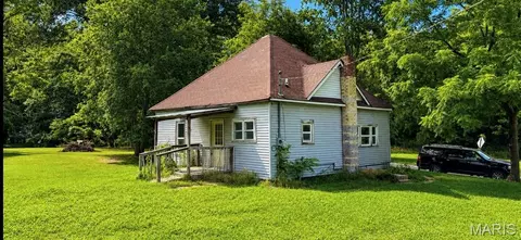 807 E Market, Christopher, IL 62822 photo 1