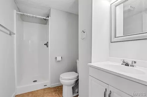 Bath - 7196 Heald Dr, O'fallon, MO 63368 photo 4 of 4