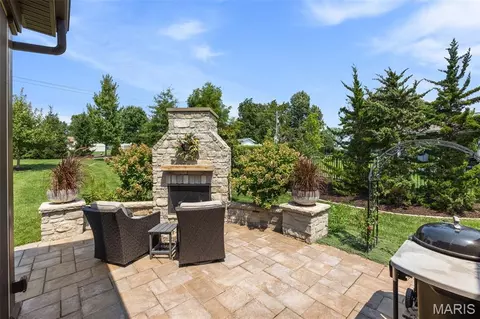 Exterior - 605 Joyce Ann Dr, Manchester, MO 63021 photo 6 of 9