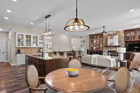 Dining - 605 Joyce Ann Dr, Manchester, MO 63021 photo 2 of 2