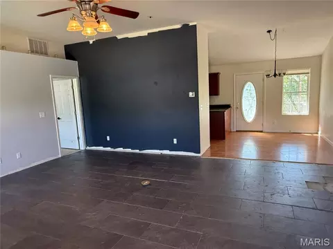 Living - 16531 Hoyt, Saint Robert, MO 65584 photo 1 of 3