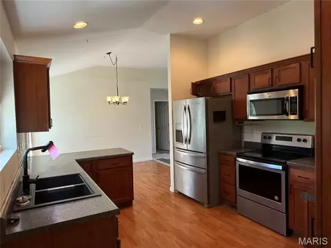 Kitchen - 16531 Hoyt, Saint Robert, MO 65584 photo 2 of 2