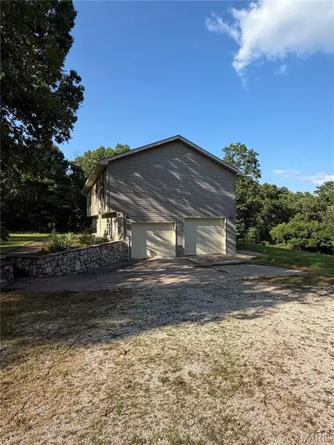 Exterior - 24630 Taylor Ln, Saint Robert, MO 65584 photo 4 of 6