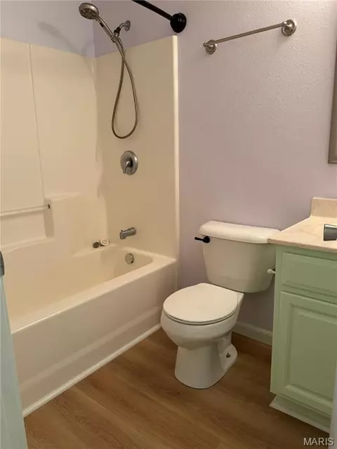 Bath - 24630 Taylor Ln, Saint Robert, MO 65584 photo 1 of 7