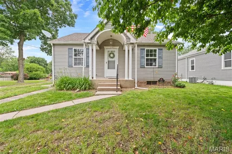 234 Bender Ave, East Alton, IL 62024