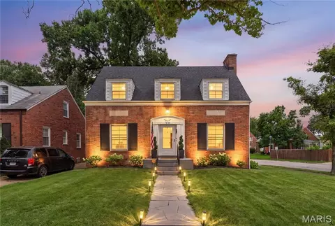 1067 Wilson Ave, Saint Louis, MO 63130