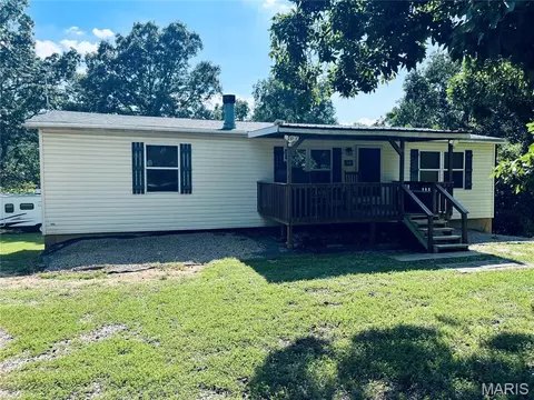 1001 King Arthur Ct, French Village, MO 63036