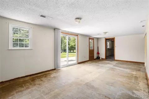 Other - 1316 Thomas Dr, Festus, MO 63028 photo 7 of 10