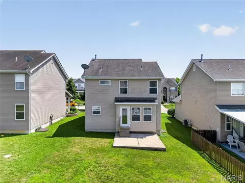 Exterior - 607 Spring Mnr, O'fallon, MO 63368 photo 5 of 7