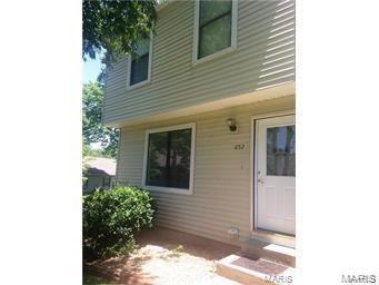 652 Summer Winds Ln #D, Saint Peters, MO 63376