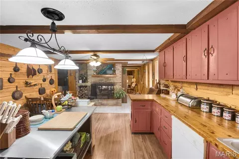 Kitchen - 16343 Shady Mount Dr, Dexter, MO 63841 photo 5 of 5