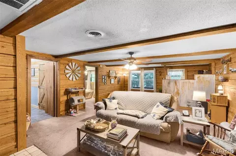 Living - 16343 Shady Mount Dr, Dexter, MO 63841 photo 2 of 3