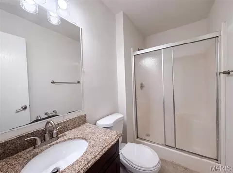 Bath - 1354 Great Warrior Dr, O'fallon, MO 63366 photo 2 of 2