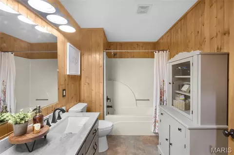 Bath - 662 Carolina Pl, Jackson, MO 63755 photo 6 of 7