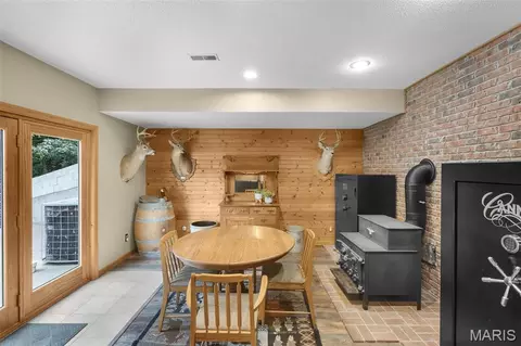 Dining - 662 Carolina Pl, Jackson, MO 63755 photo 3 of 3