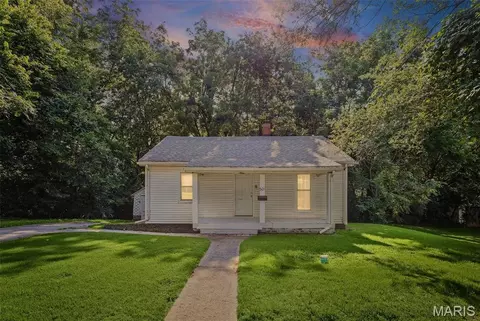 301 Lampert St, Alton, IL 62002