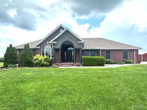 21880 Highway B, Lebanon, MO 65536
