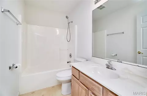 Bath - 556 Boulder River Dr, O'fallon, MO 63368 photo 2 of 2